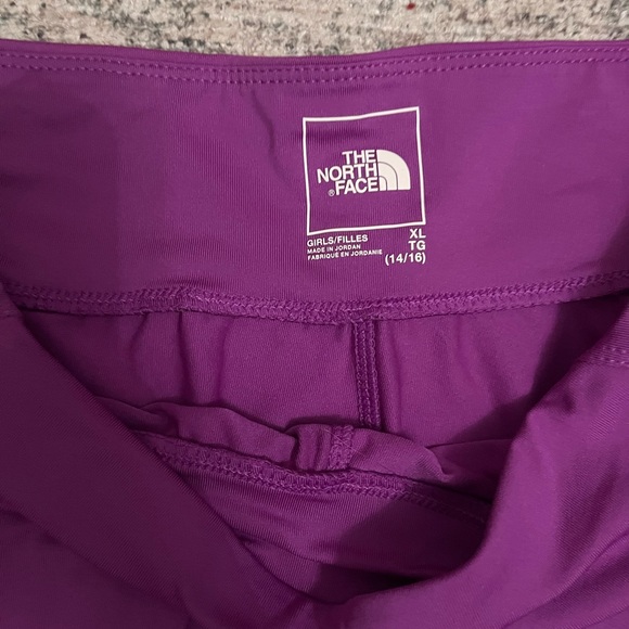 The North Face Vibrant Purple Girls' Jacket - Picture 1 of 2